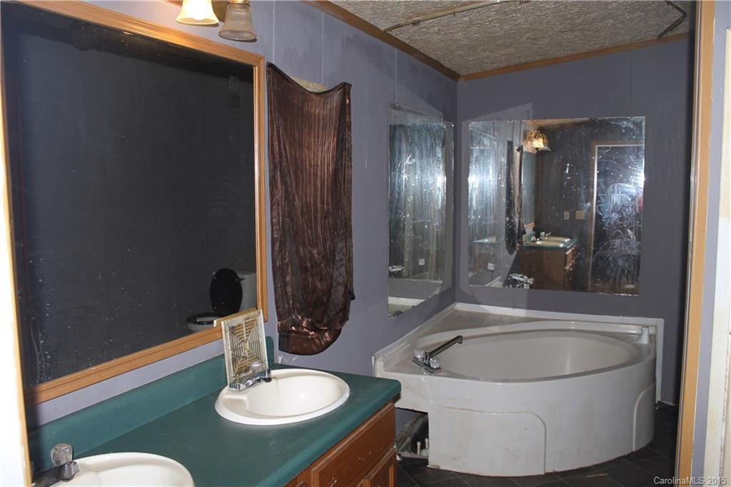 110 Estrine Drive - Photo 9