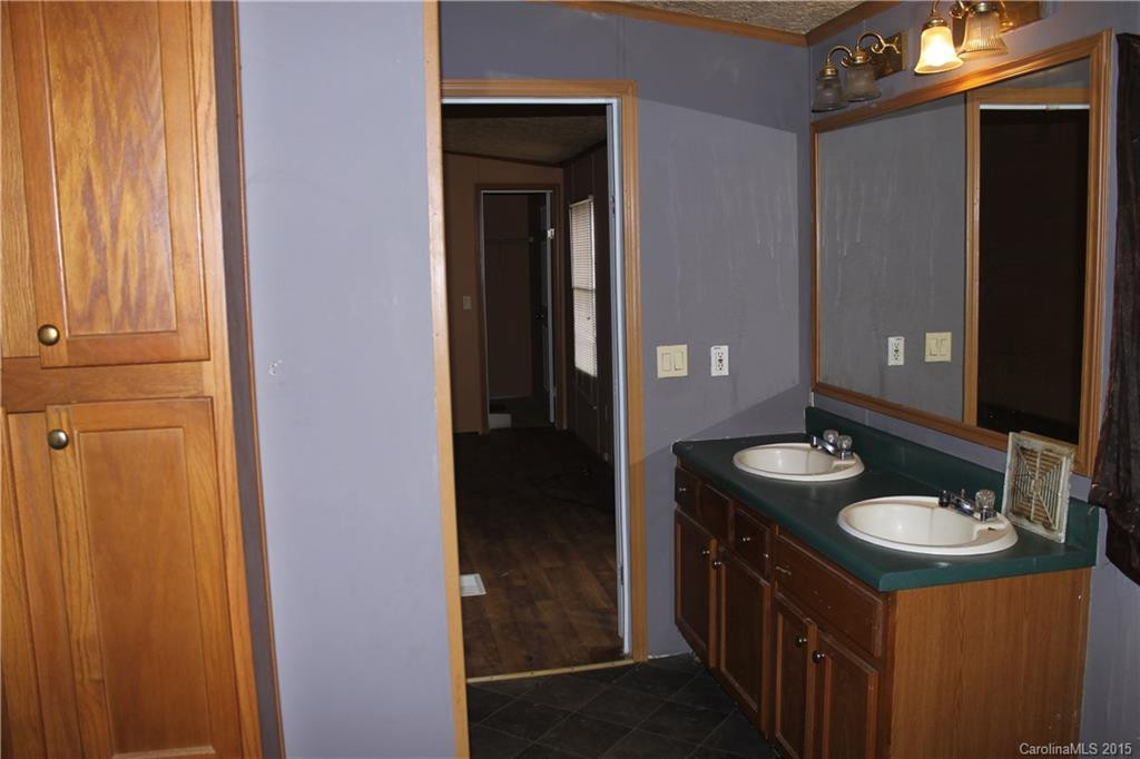 110 Estrine Drive - Photo 10