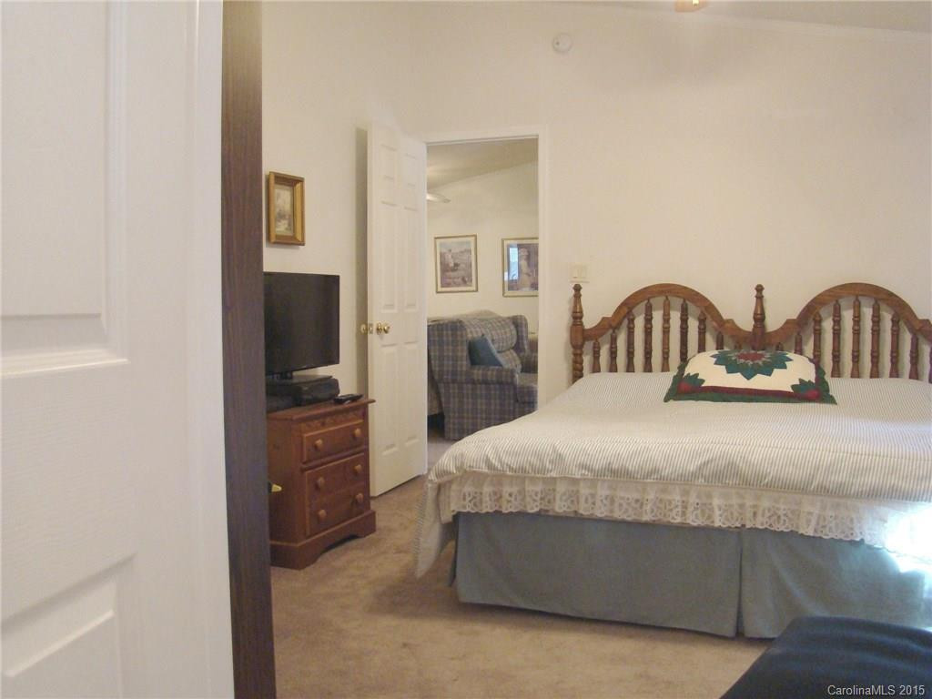 127 Mountainview Road - Photo 7
