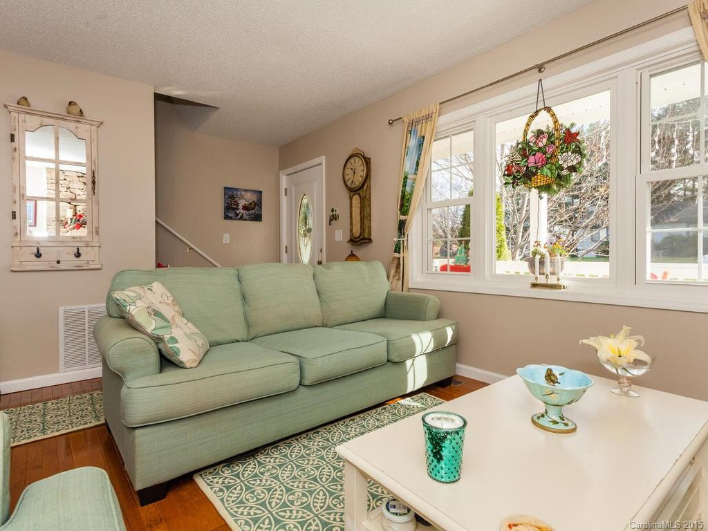 4 Apple Blossom Lane - Photo 3