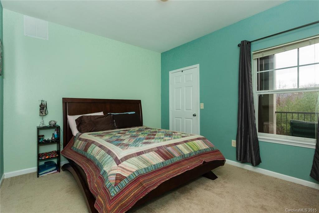 100 Vista Lake Drive #105 - Photo 12