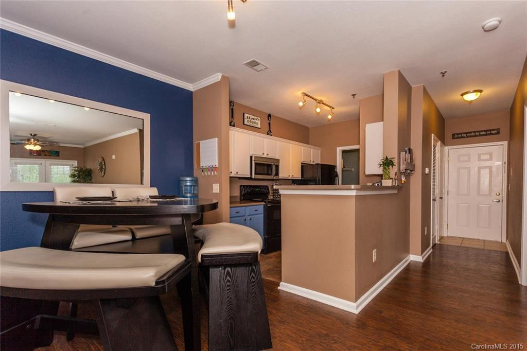 100 Vista Lake Drive #105 - Photo 7