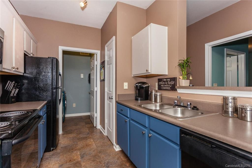 100 Vista Lake Drive #105 - Photo 9