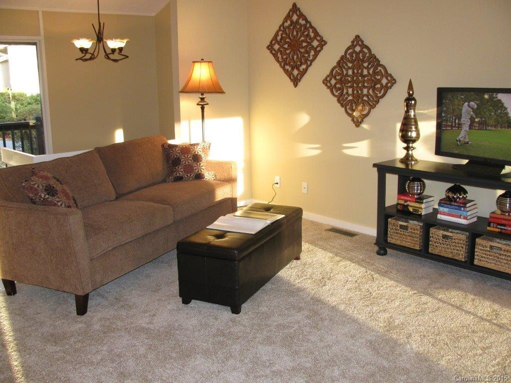 14 Glen Cannon Point - Photo 4