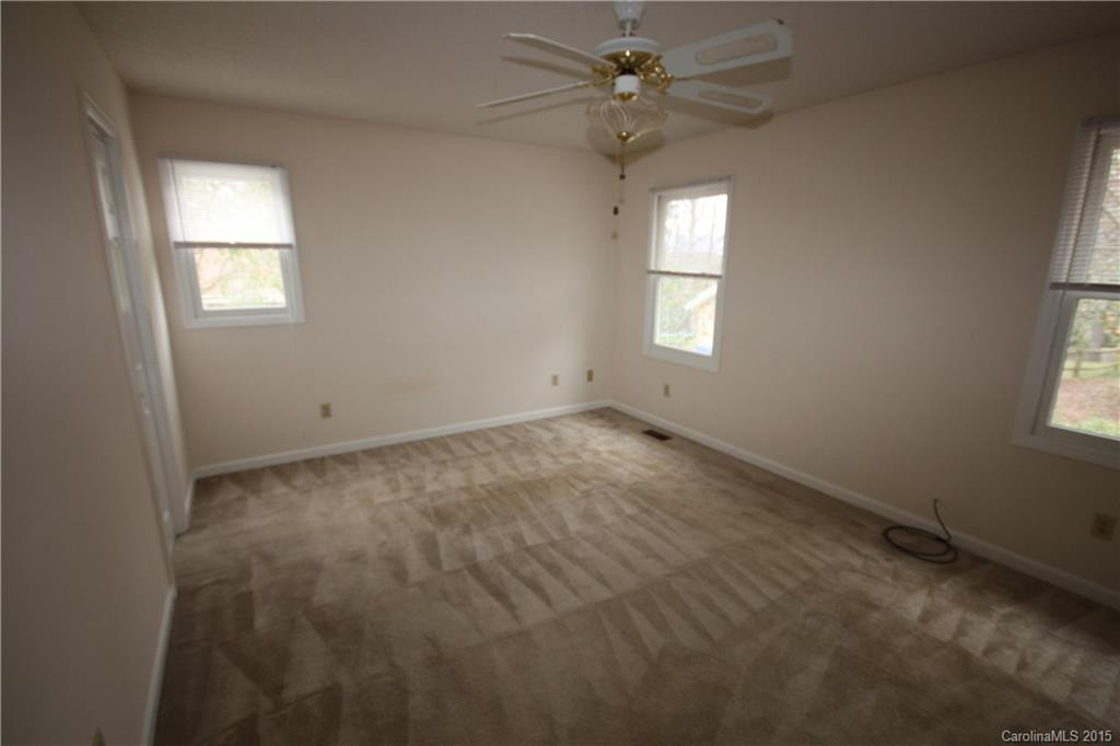 26 Forest Lake Drive - Photo 3