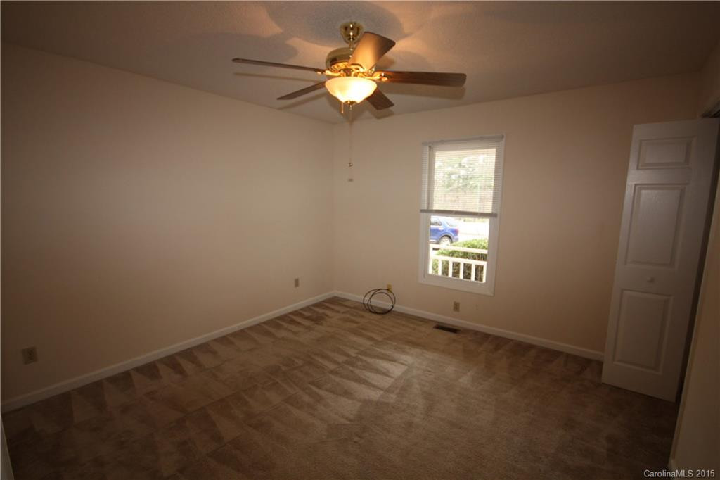 26 Forest Lake Drive - Photo 5