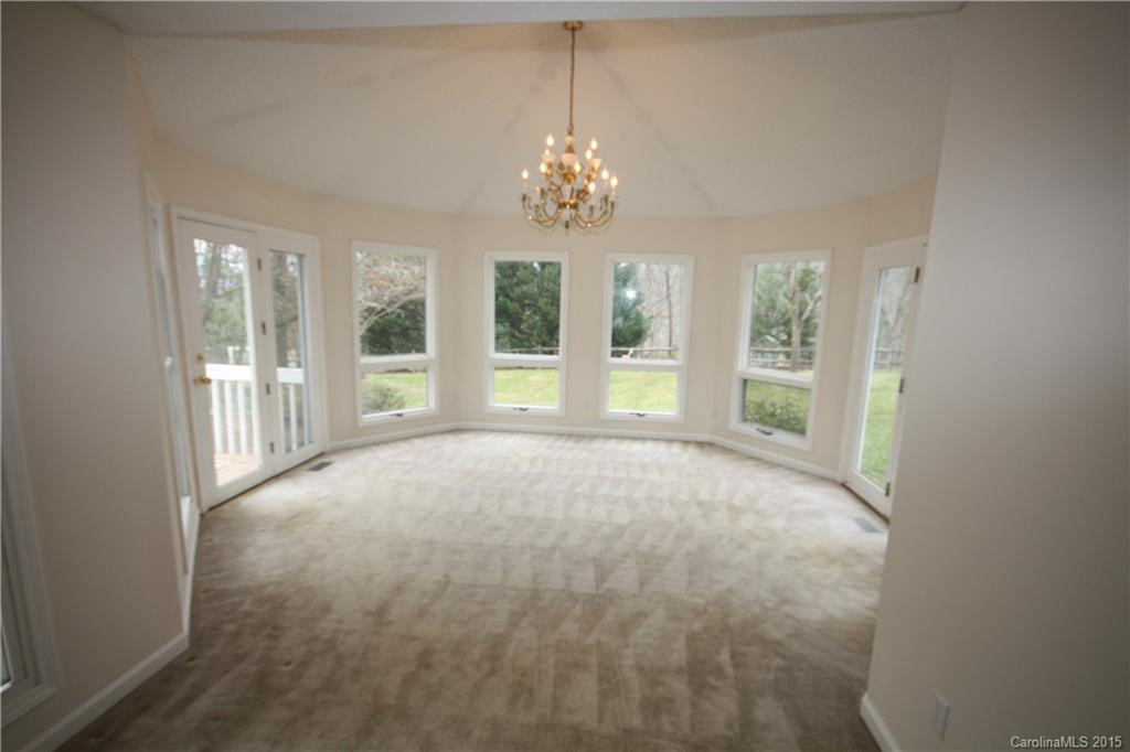 26 Forest Lake Drive - Photo 9