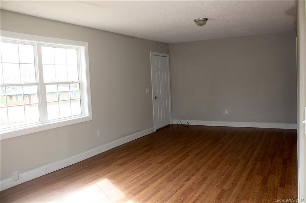118 Greenfield Drive - Photo 7