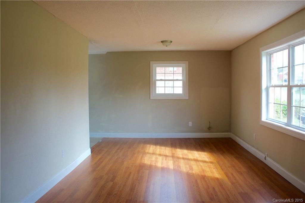 118 Greenfield Drive - Photo 8