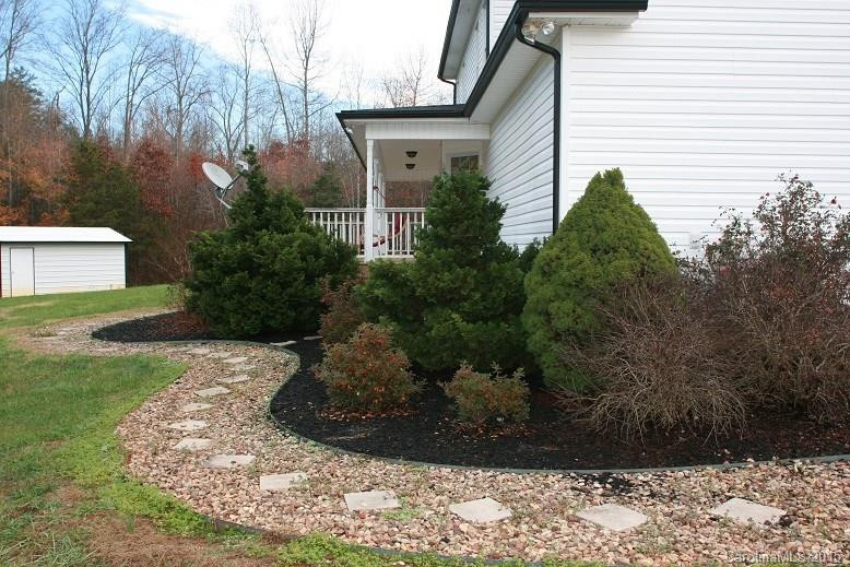 160 Pineapple Drive - Photo 2
