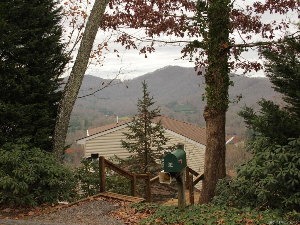 54 Cedar Summit Road