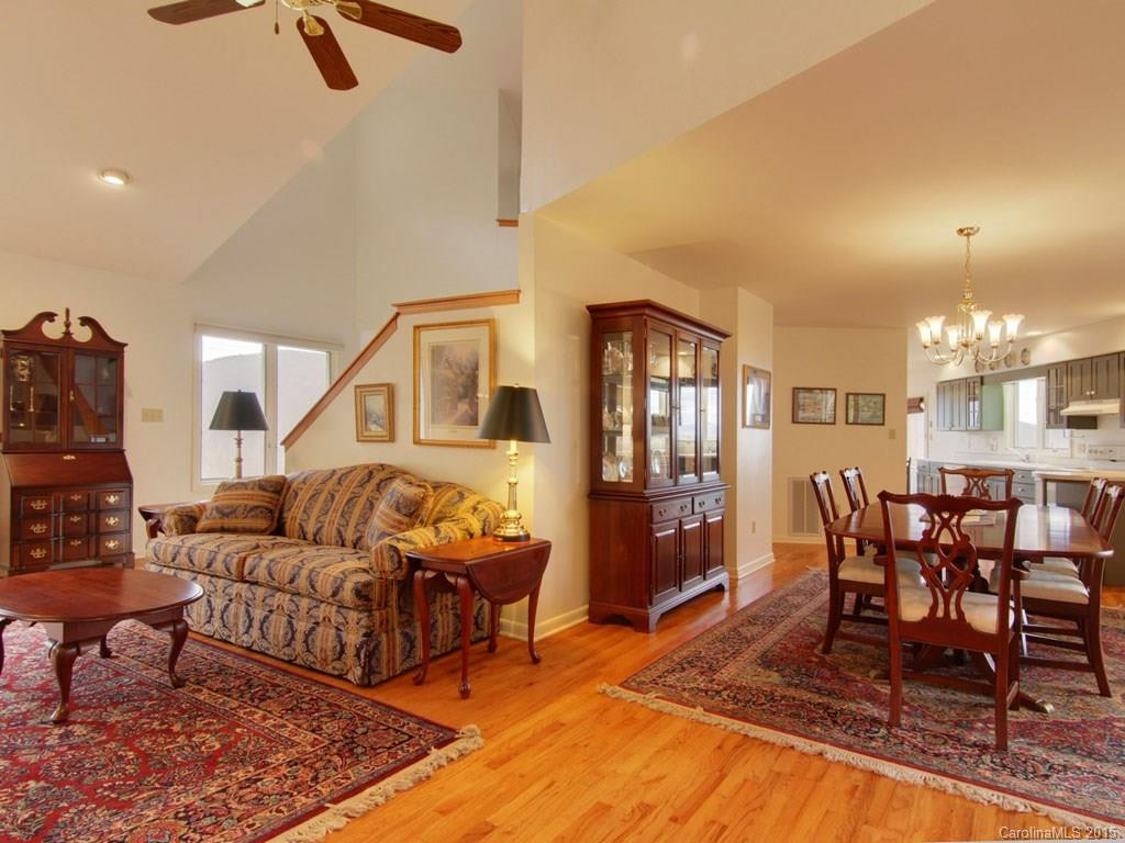 54 Cedar Summit Road - Photo 5