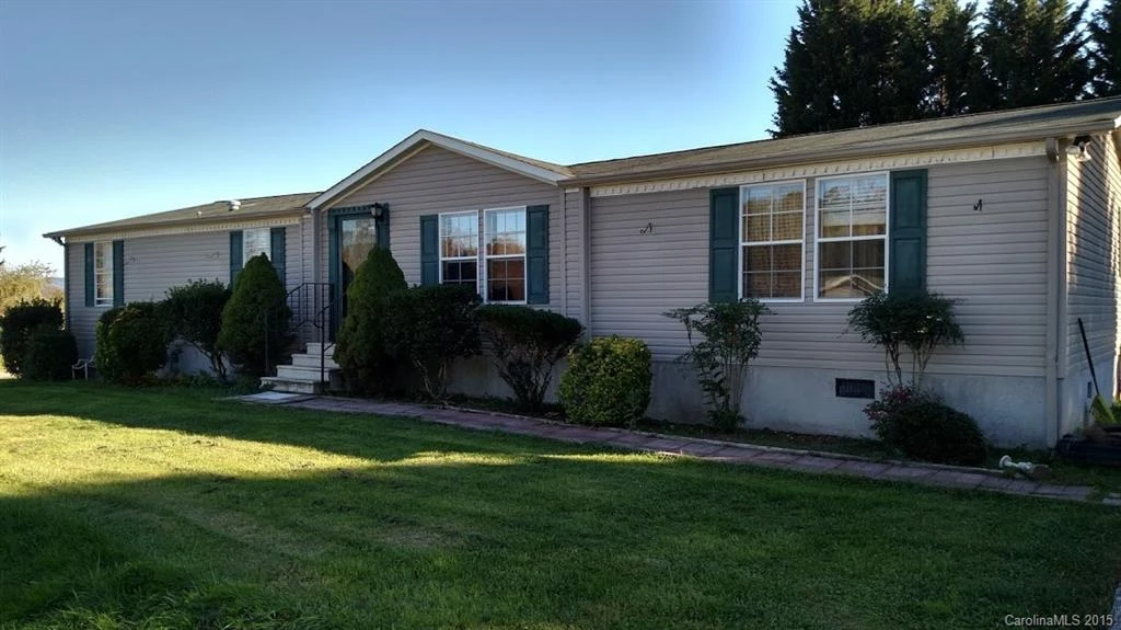 102 Cedar Knoll Place