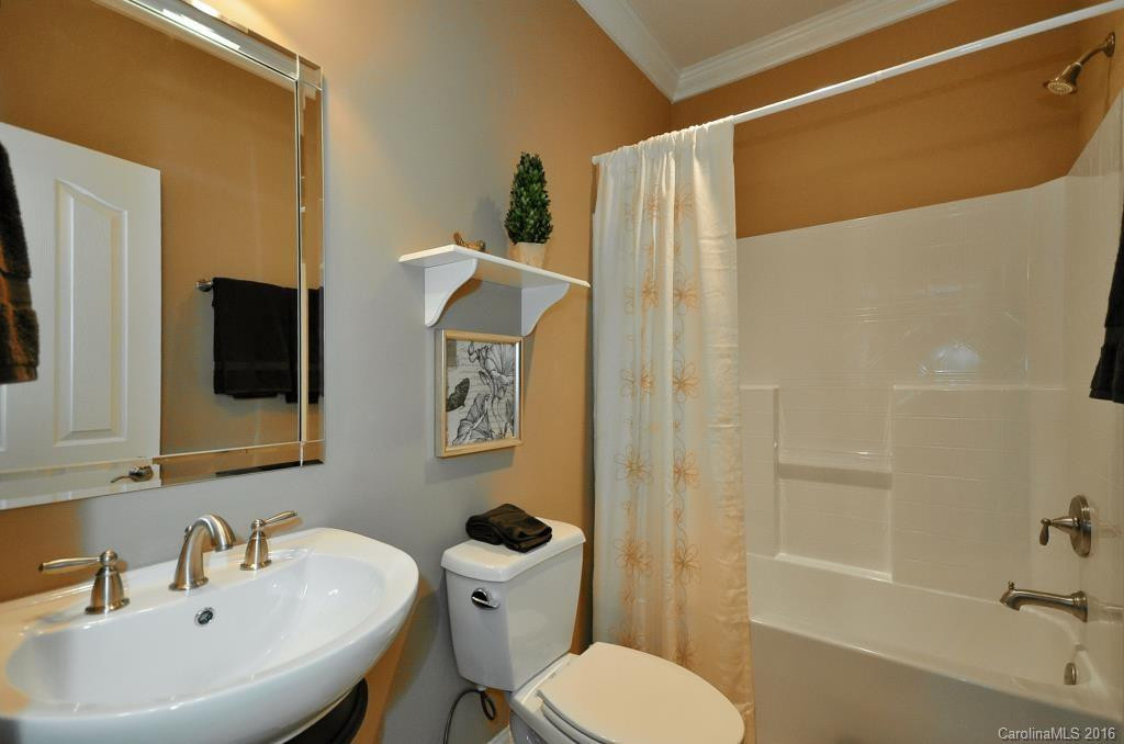 25 Linden Turn - Photo 12