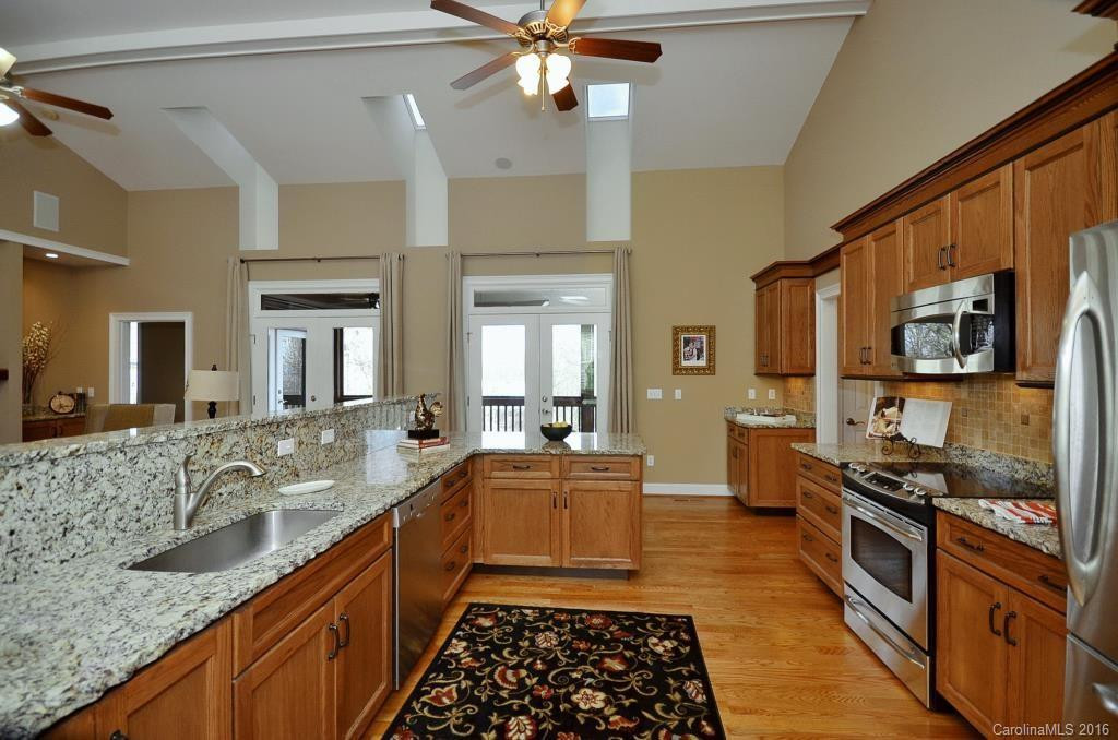 25 Linden Turn - Photo 6