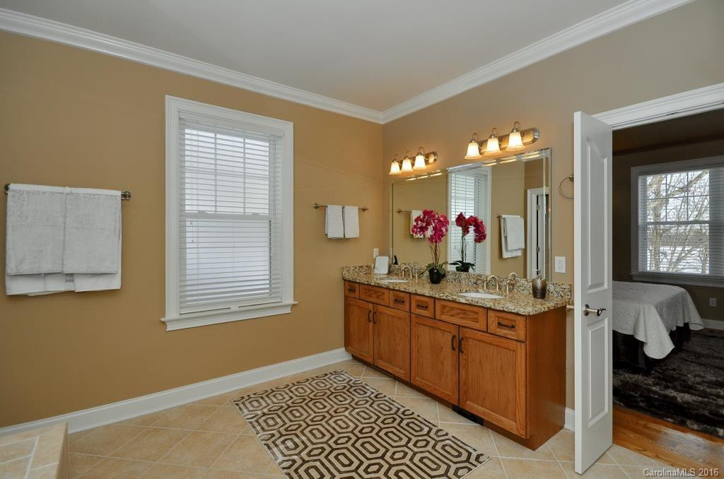 25 Linden Turn - Photo 9