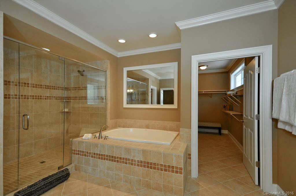 25 Linden Turn - Photo 10