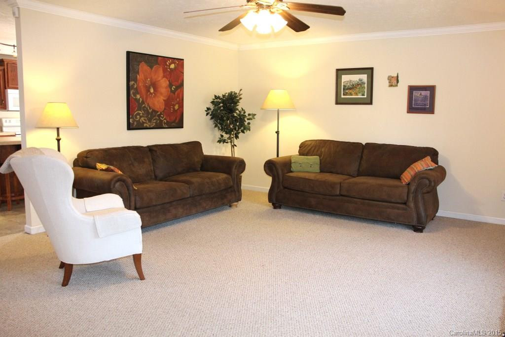 206 Springwood Drive - Photo 5