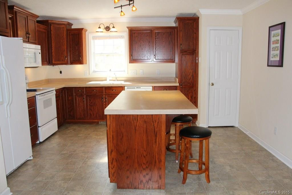 206 Springwood Drive - Photo 7