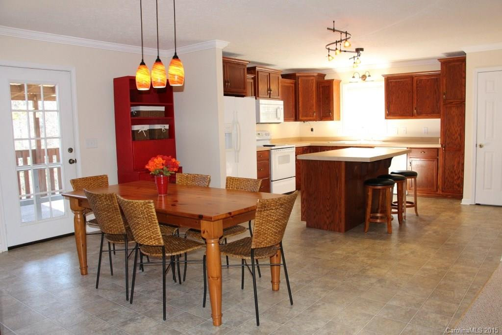 206 Springwood Drive - Photo 8