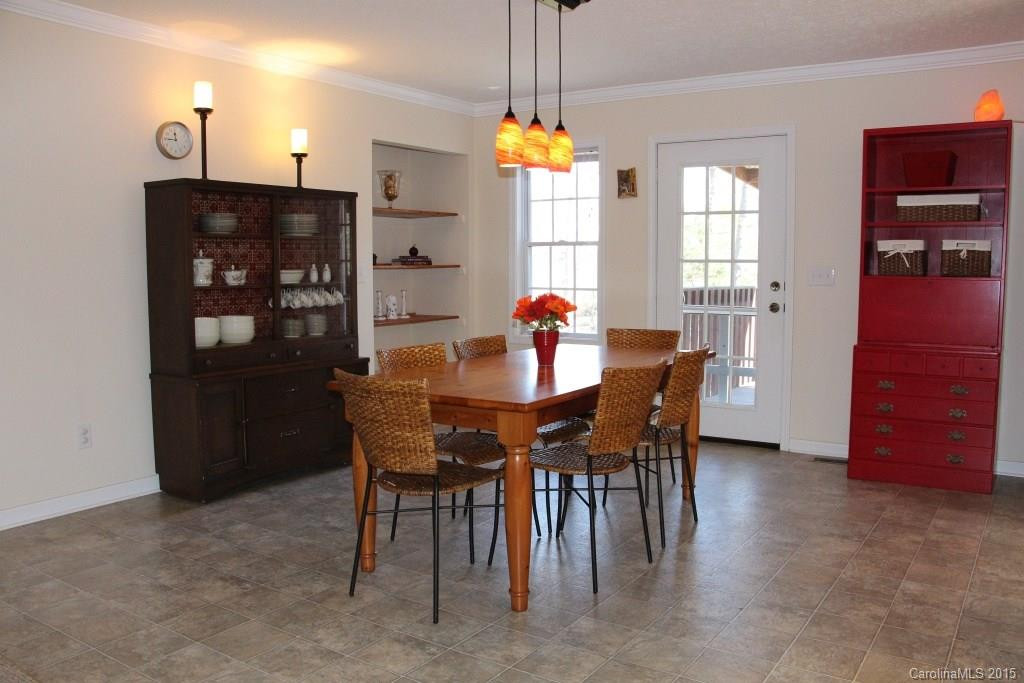 206 Springwood Drive - Photo 9