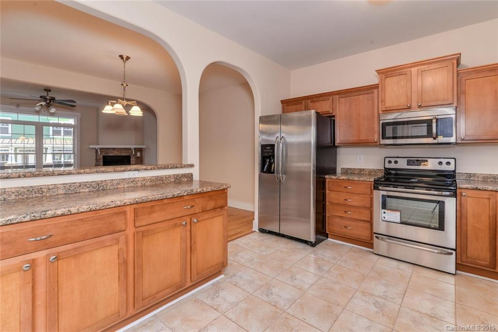 17 Walnut Springs Drive #3D - Photo 3