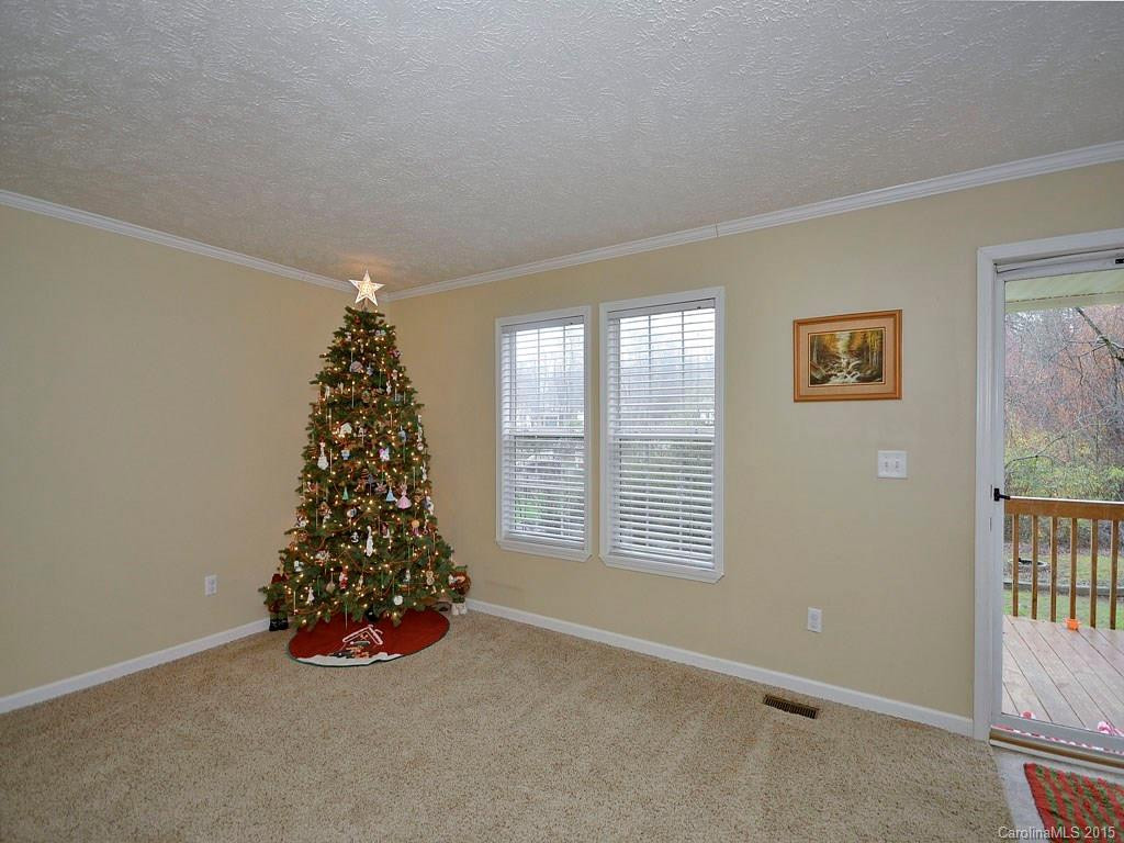 481 Katie Drive - Photo 11