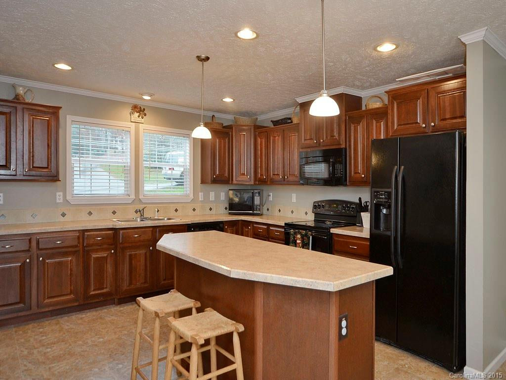 481 Katie Drive - Photo 4