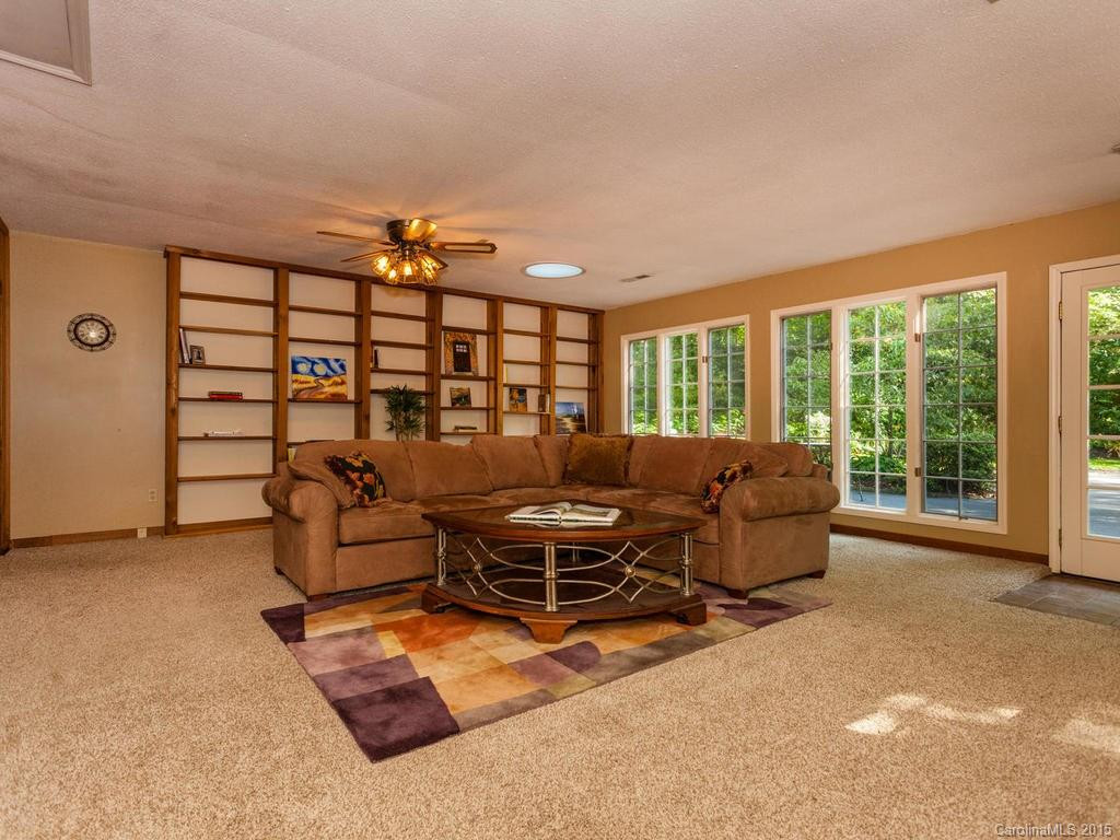 10 Hunters Lane - Photo 10