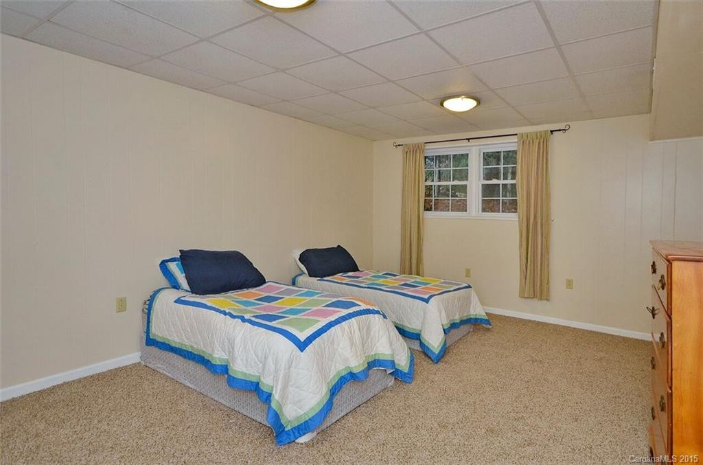 138 Whisperwood Drive - Photo 12