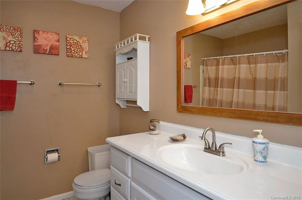 138 Whisperwood Drive - Photo 14