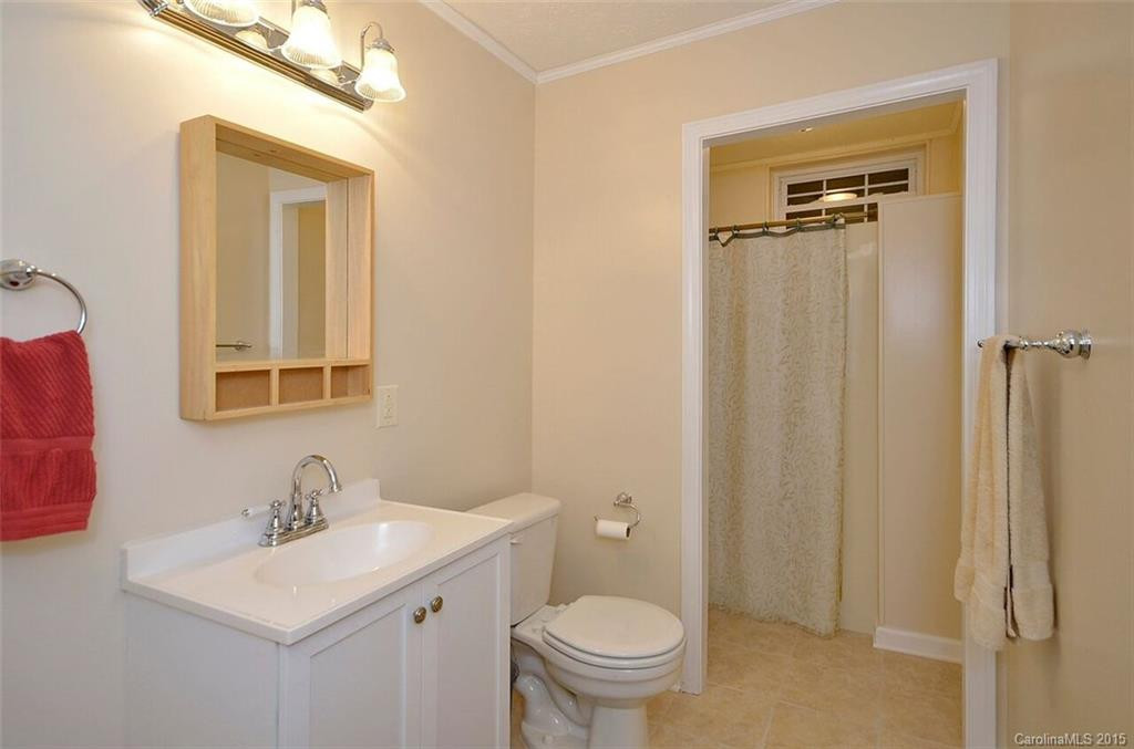 138 Whisperwood Drive - Photo 15