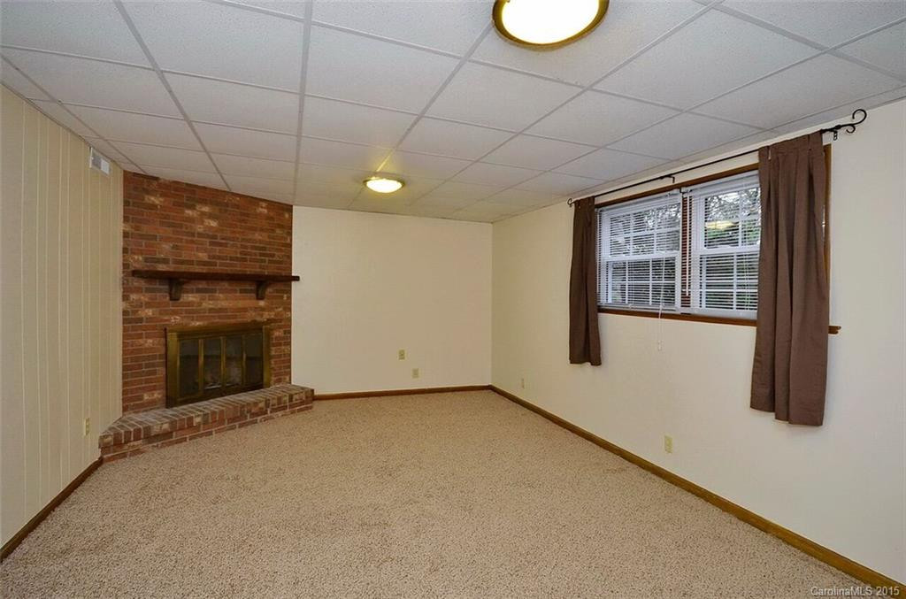 138 Whisperwood Drive - Photo 17