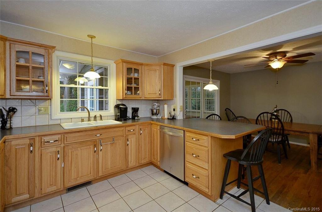 138 Whisperwood Drive - Photo 7