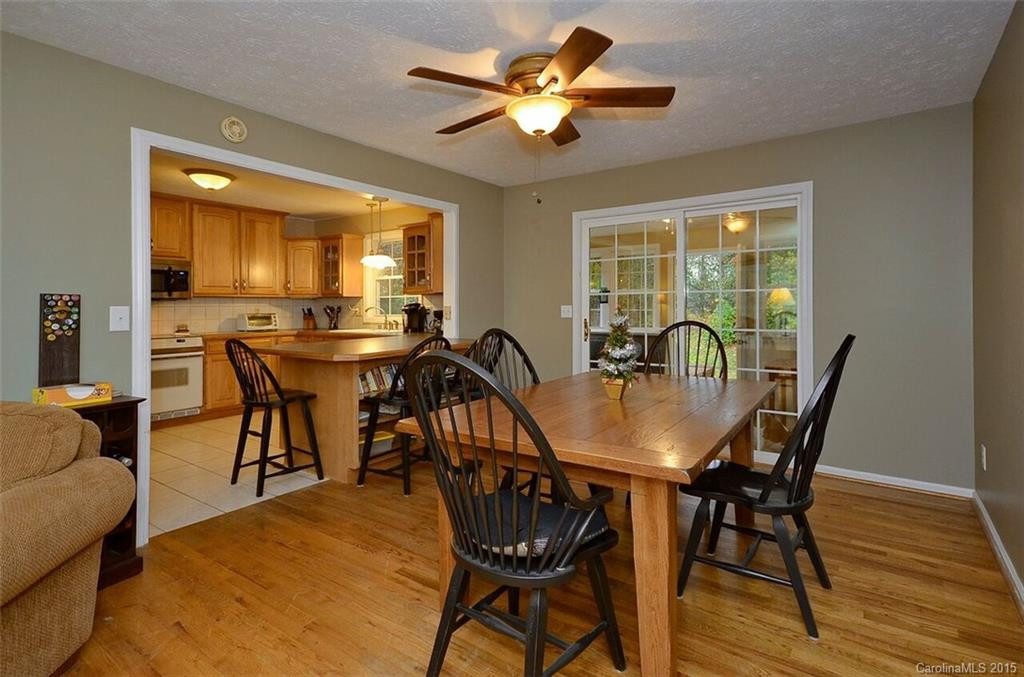 138 Whisperwood Drive - Photo 8