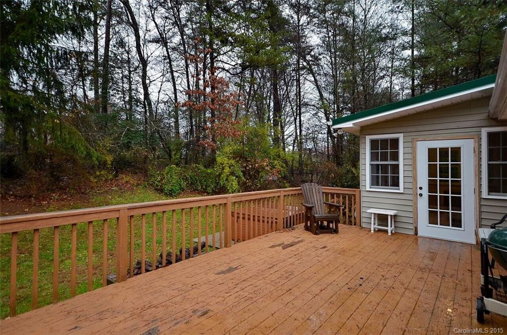 138 Whisperwood Drive - Photo 10