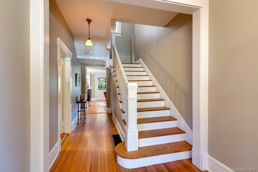 6 Edwin Place - Photo 4
