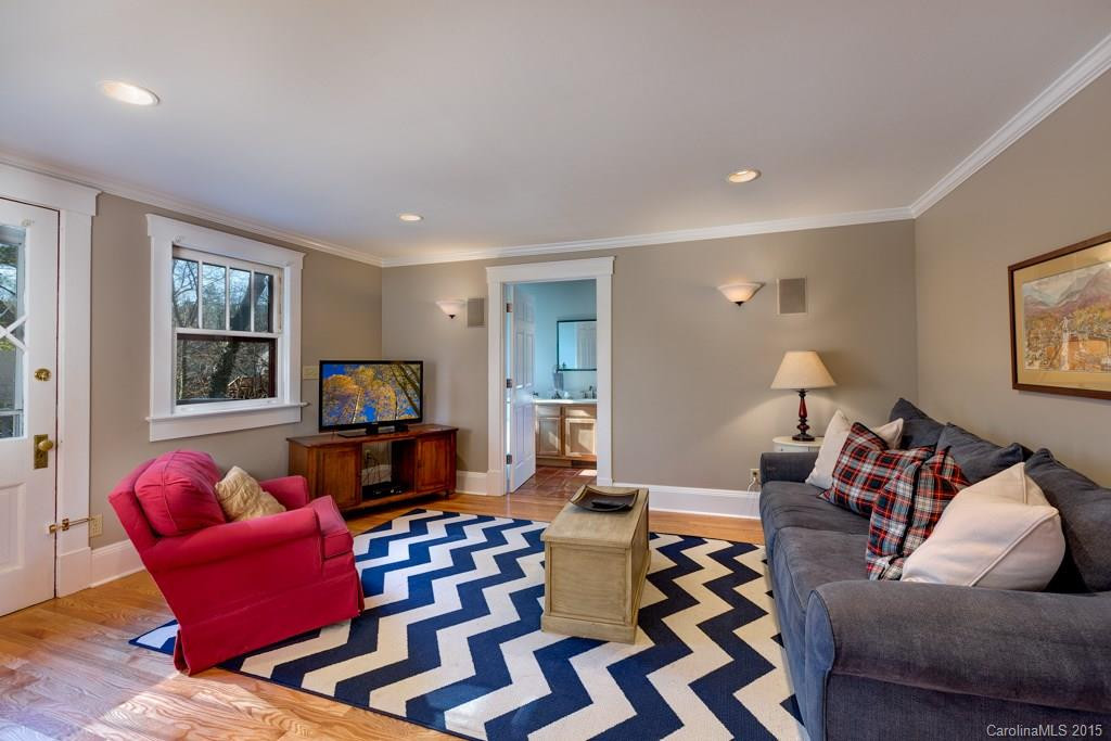 6 Edwin Place - Photo 8
