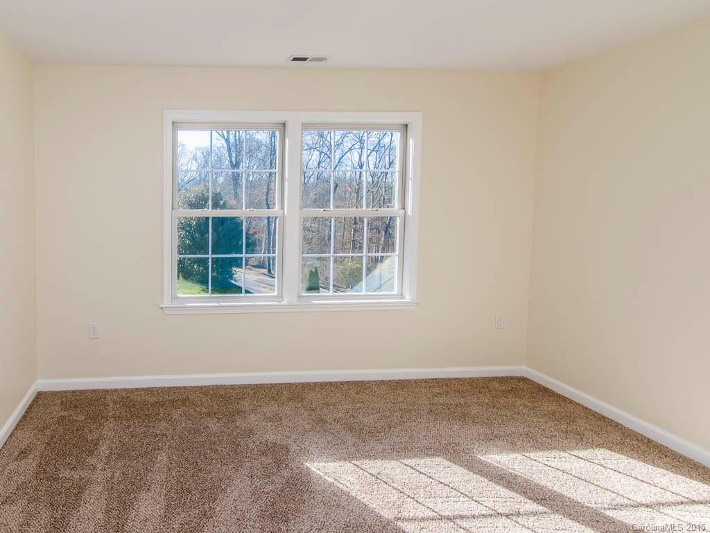 110 Spaulding Court - Photo 12