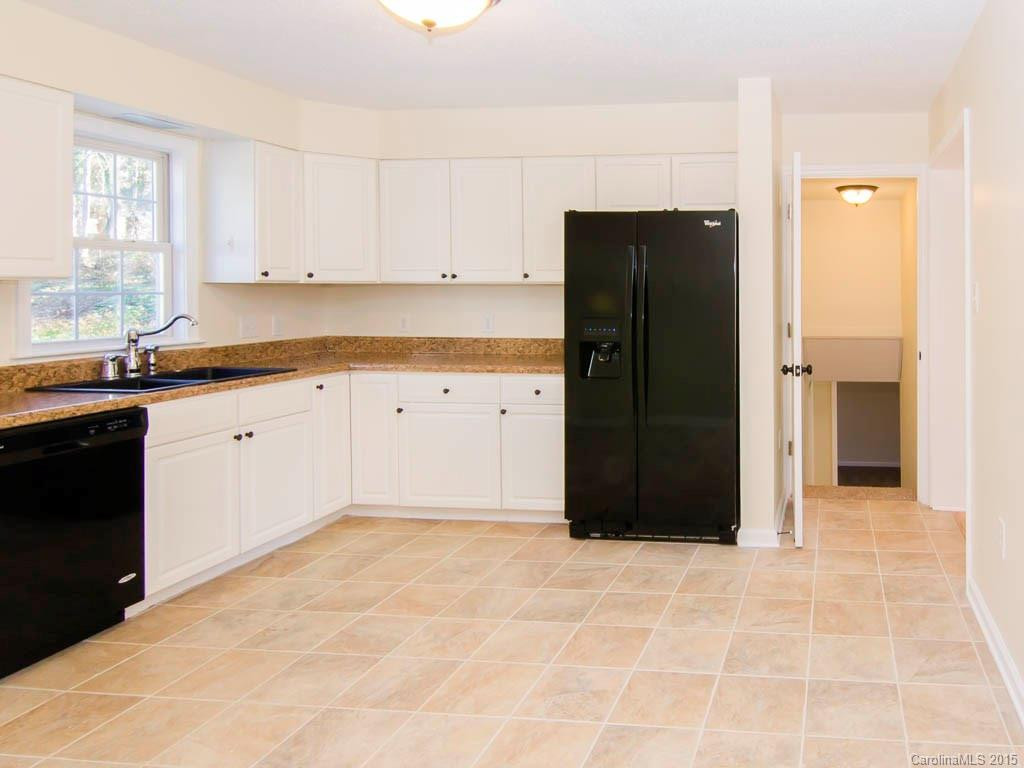 110 Spaulding Court - Photo 6