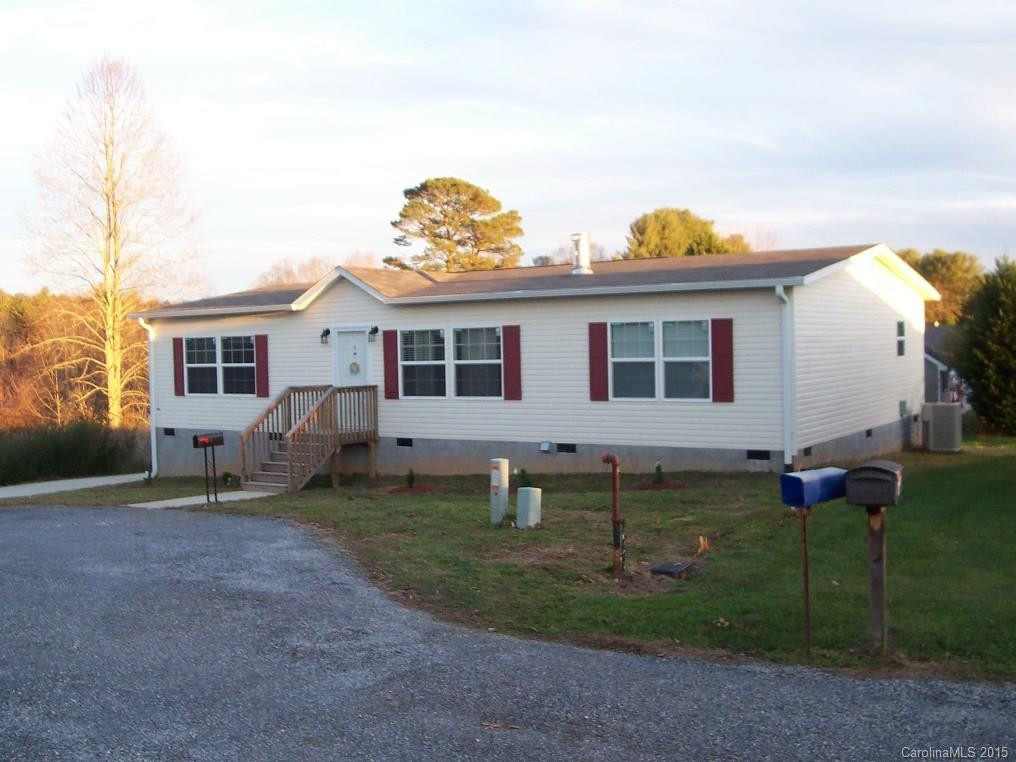 12 Howard Lane