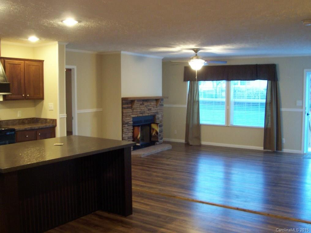 12 Howard Lane - Photo 5