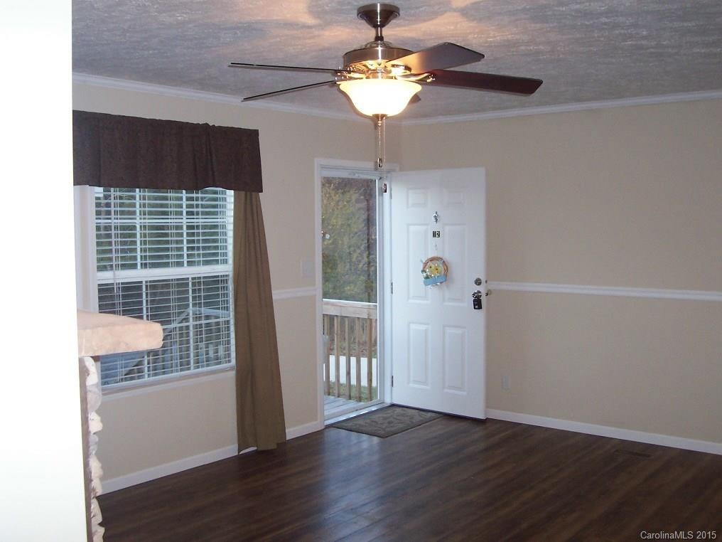 12 Howard Lane - Photo 6