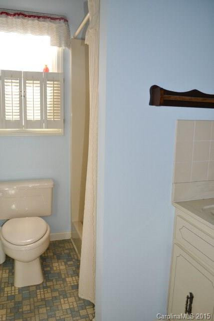 2082 Mckenzie Way - Photo 3