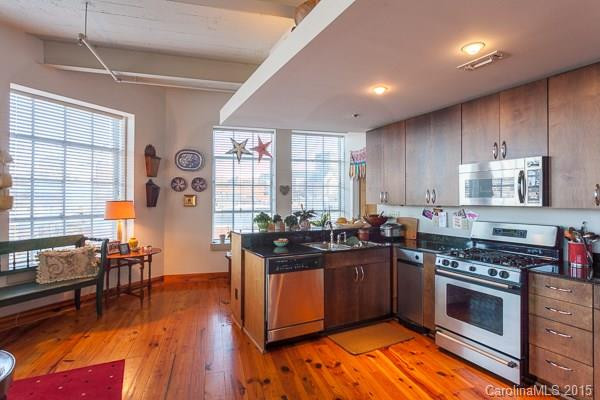 100 Coxe Avenue #401
