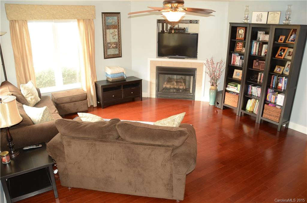 14 Kaylor Drive - Photo 5