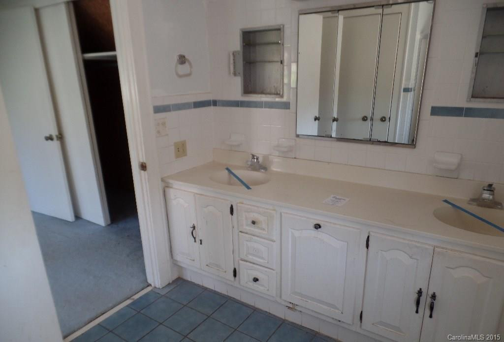 442 Hillcrest Circle - Photo 12