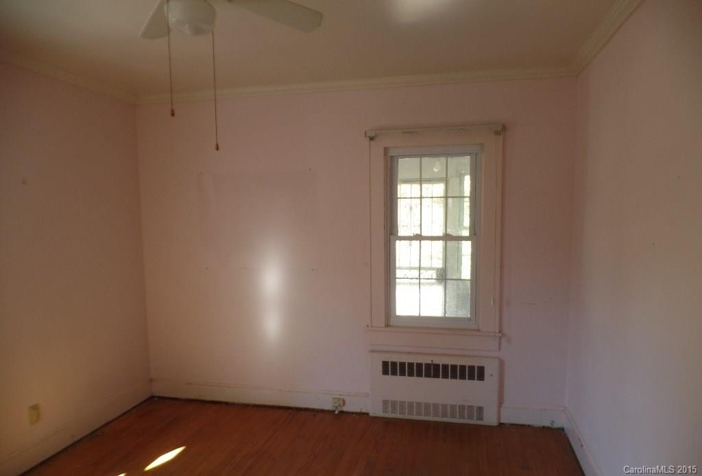 442 Hillcrest Circle - Photo 8