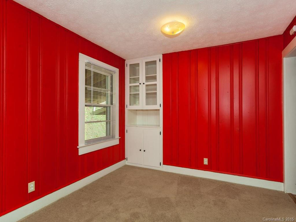 16 Candler School Road - Photo 4