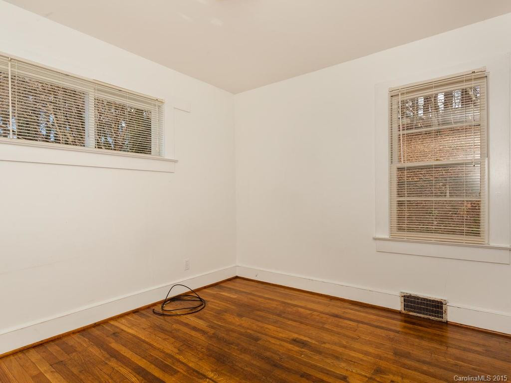 16 Candler School Road - Photo 7